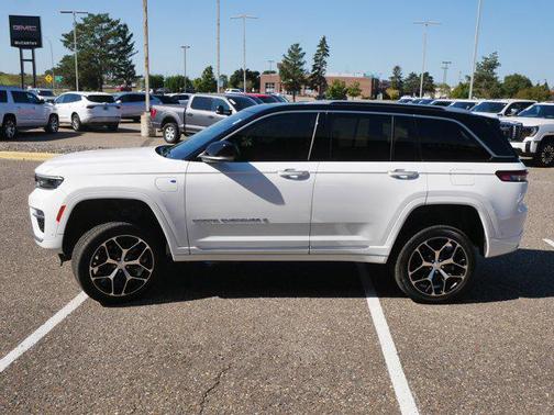 2022 Jeep Grand Cherokee 4xe Summit Reserve