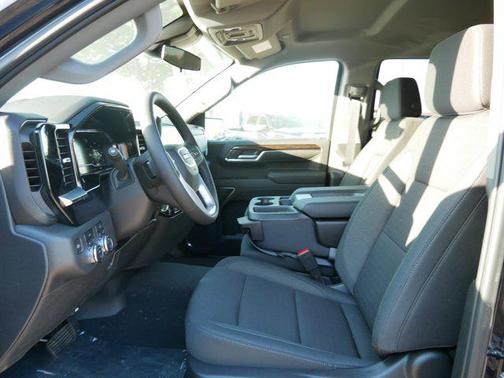 2025 GMC Sierra 1500 SLE
