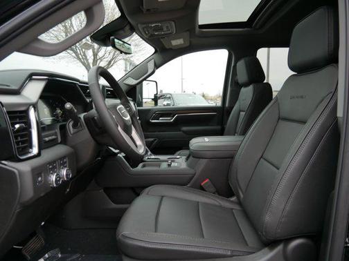 2025 GMC Sierra 3500 Denali