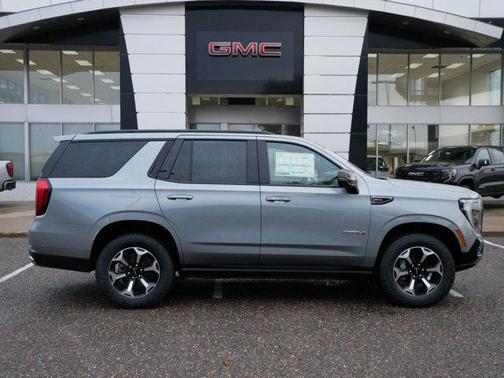 2026 GMC Yukon 4WD AT4