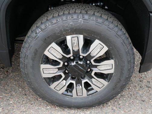 2025 GMC Sierra 3500 Denali