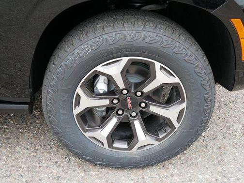 2025 GMC Yukon XL 4WD AT4 Ultimate
