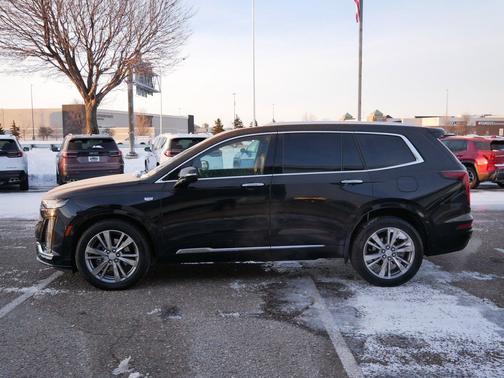 Stellar Black Metallic 2024 Cadillac XT6 Premium Luxury AWD