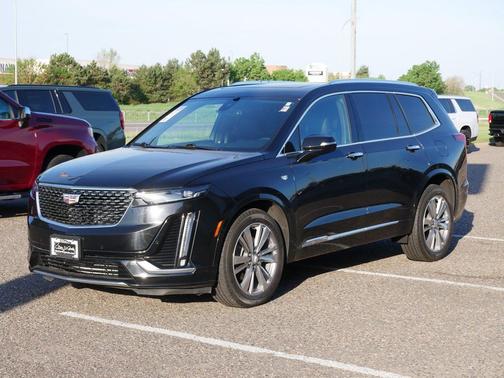 Stellar Black Metallic 2024 Cadillac XT6 Premium Luxury AWD
