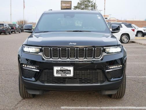 Diamond Black Crystal Pearlcoat 2025 Jeep Grand Cherokee 4xe Base
