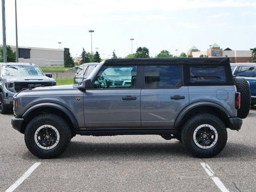 2022 Ford Bronco Base