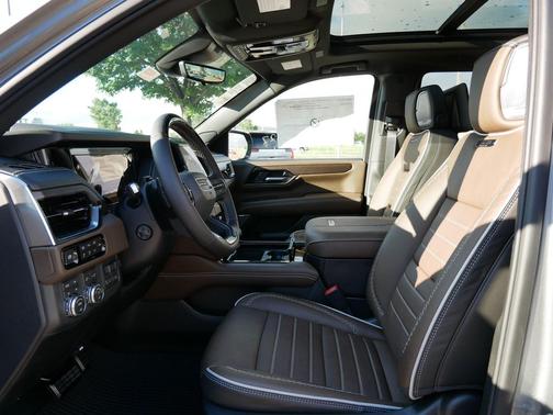 Sterling Metallic 2026 GMC Yukon Denali Ultimate