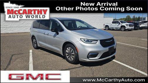 Silver Mist Clearcoat 2024 Chrysler Pacifica L