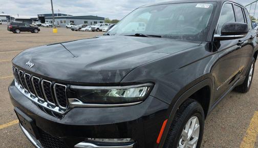 Diamond Black Crystal Pearl 2023 Jeep Grand Cherokee Limited