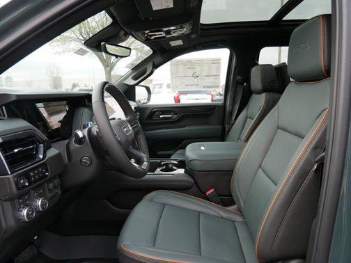 Midnight Pine 2026 GMC Yukon XL 4WD AT4