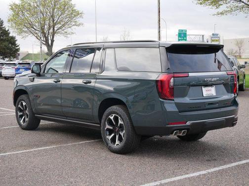 Midnight Pine 2026 GMC Yukon XL 4WD AT4