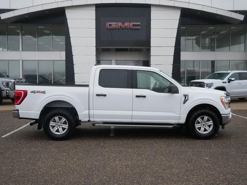 OXFORD WHITE 2022 Ford F-150 XLT