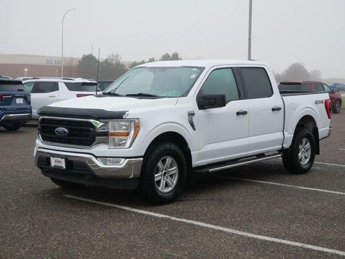 OXFORD WHITE 2022 Ford F-150 XLT