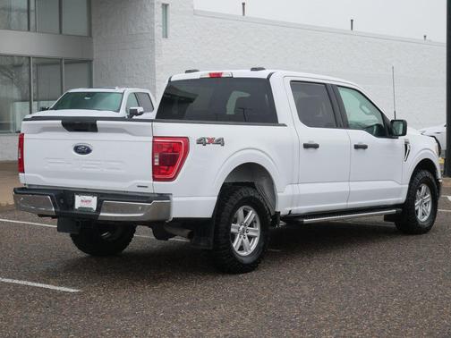 OXFORD WHITE 2022 Ford F-150 XLT