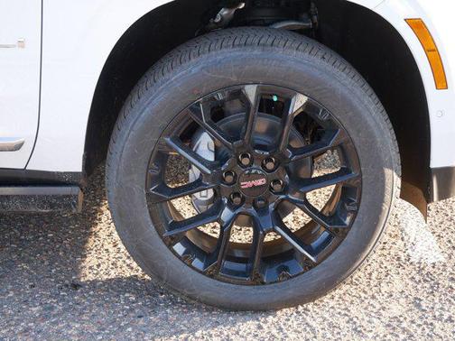 Glacier White Tricoat 2026 GMC Yukon XL Denali