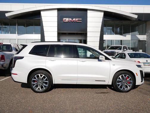 2024 Cadillac XT6 Sport AWD