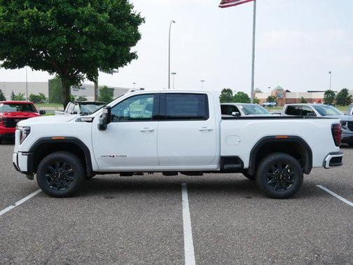 2025 GMC Sierra 2500 AT4