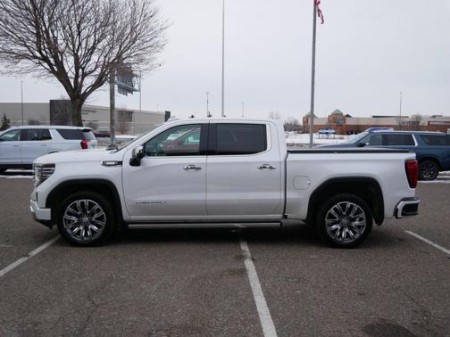 White Frost Tricoat 2023 GMC Sierra 1500 Denali