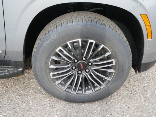 2026 GMC Yukon XL 4WD Elevation