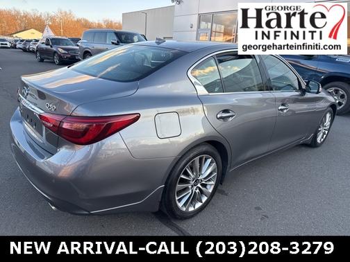 2023 INFINITI Q50 LUXE