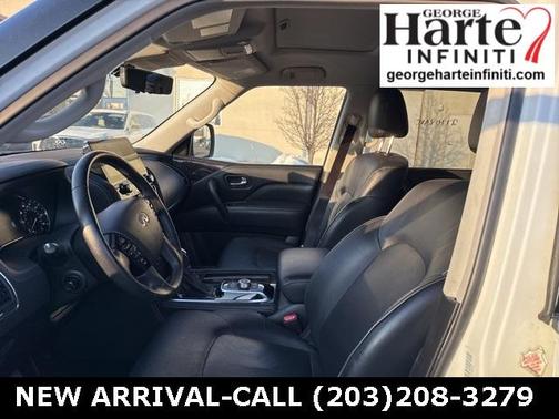 2023 INFINITI QX80 Luxe