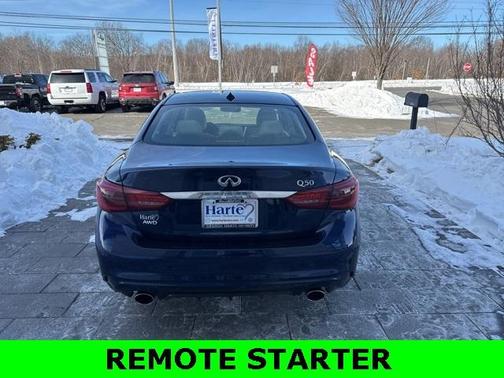 2023 INFINITI Q50 LUXE