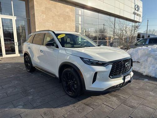 2025 INFINITI QX60 Luxe