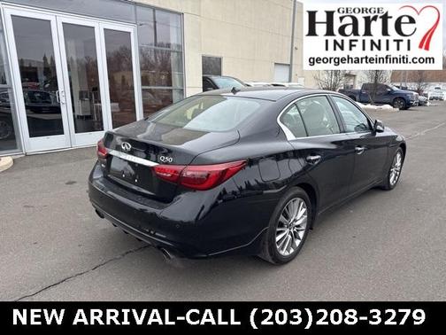 2023 INFINITI Q50 LUXE