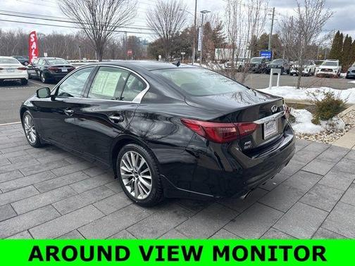 2023 INFINITI Q50 LUXE