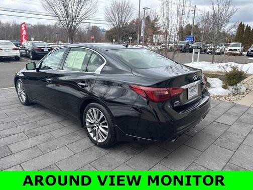 2023 INFINITI Q50 LUXE