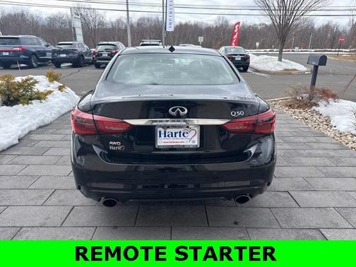 2023 INFINITI Q50 LUXE
