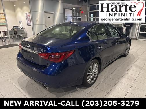 2023 INFINITI Q50 LUXE