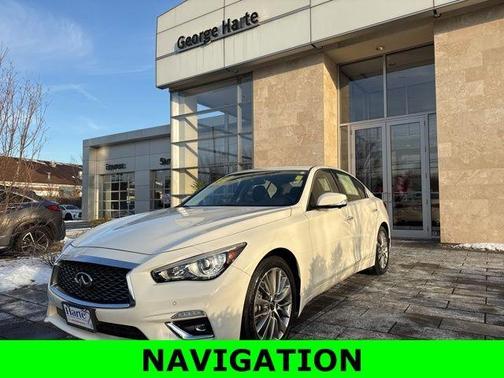 2022 INFINITI Q50 LUXE