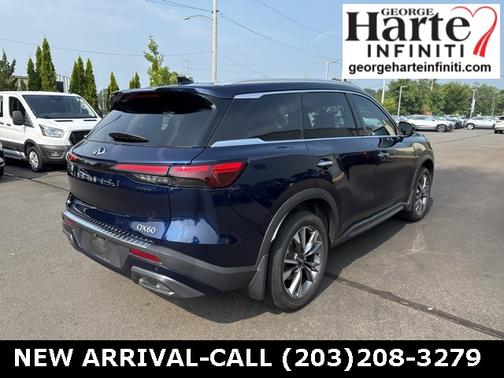 2022 INFINITI QX60 LUXE