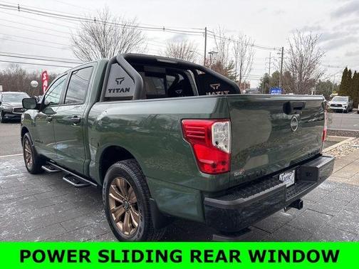 2024 Nissan Titan SV