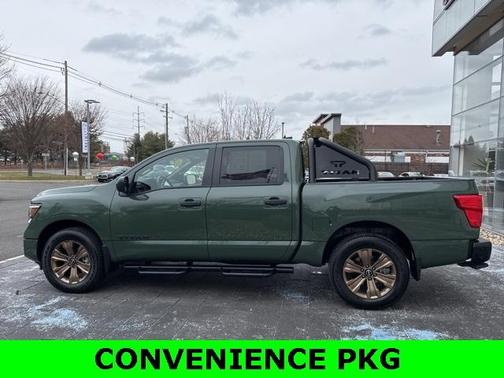 2024 Nissan Titan SV