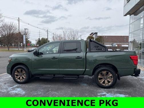 2024 Nissan Titan SV