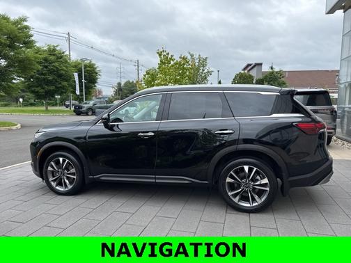 2022 INFINITI QX60 LUXE