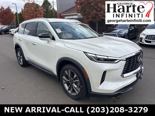 2023 INFINITI QX60 LUXE