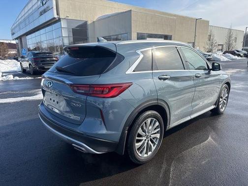 2023 INFINITI QX50 Luxe