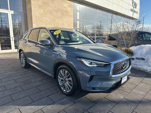 2023 INFINITI QX50 Luxe