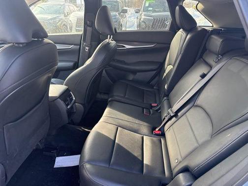 2023 INFINITI QX50 Luxe