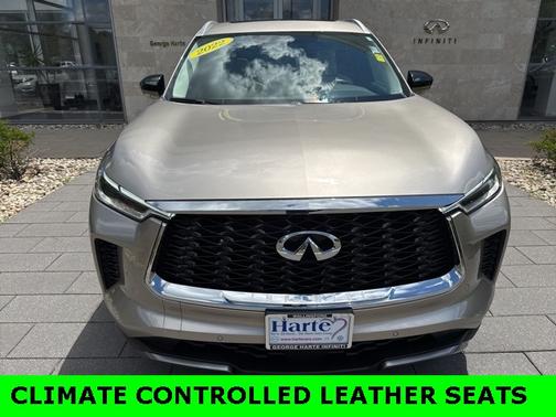 2022 INFINITI QX60 LUXE