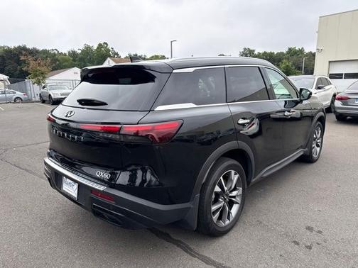 Mineral Black 2023 INFINITI QX60 LUXE