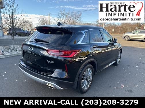 2023 INFINITI QX50 LUXE