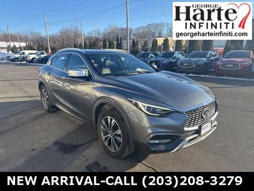 2018 INFINITI QX30 Premium