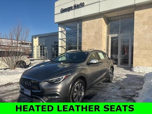 2018 INFINITI QX30 Premium