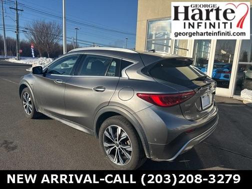 2018 INFINITI QX30 Premium