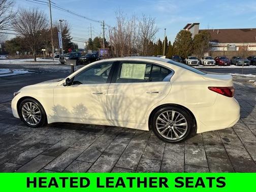 2022 INFINITI Q50 LUXE