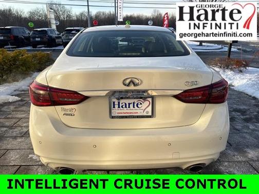 2022 INFINITI Q50 LUXE